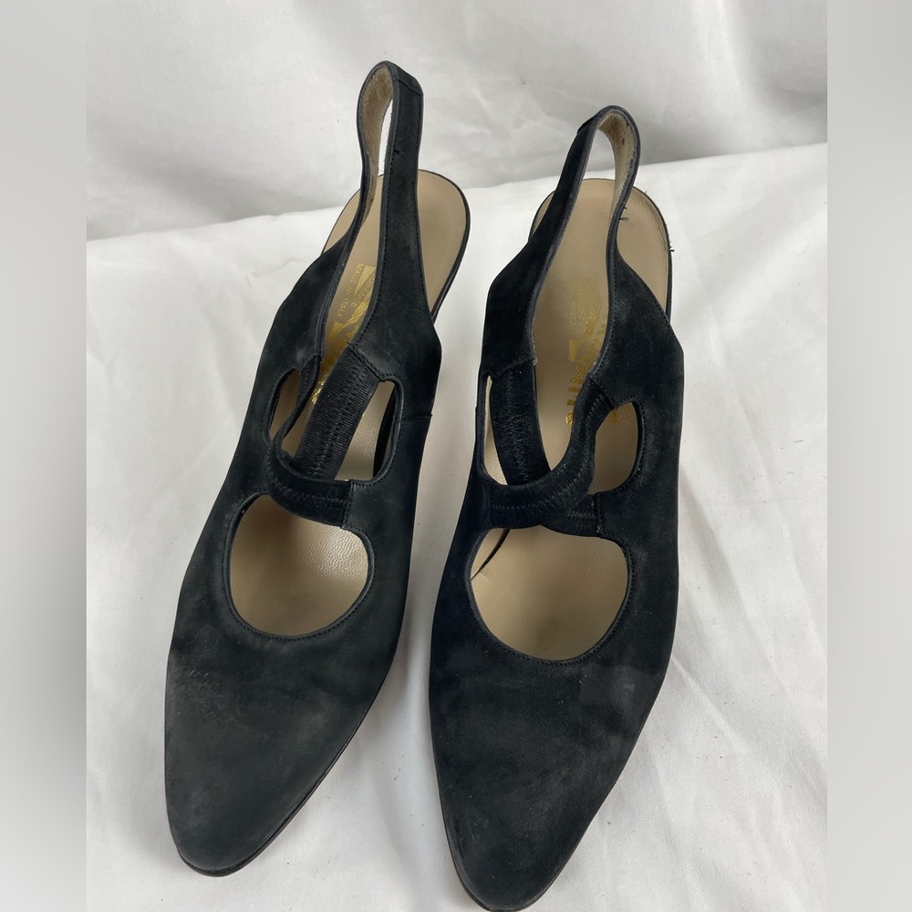 Ferragamo black heels size 9.5 AA   3.5” heel